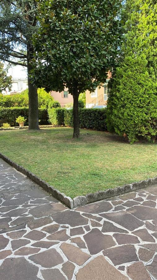 Vesna Apartment Desenzano del Garda Kültér fotó