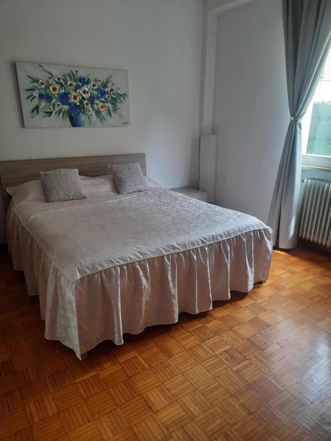 Vesna Apartment Desenzano del Garda Kültér fotó